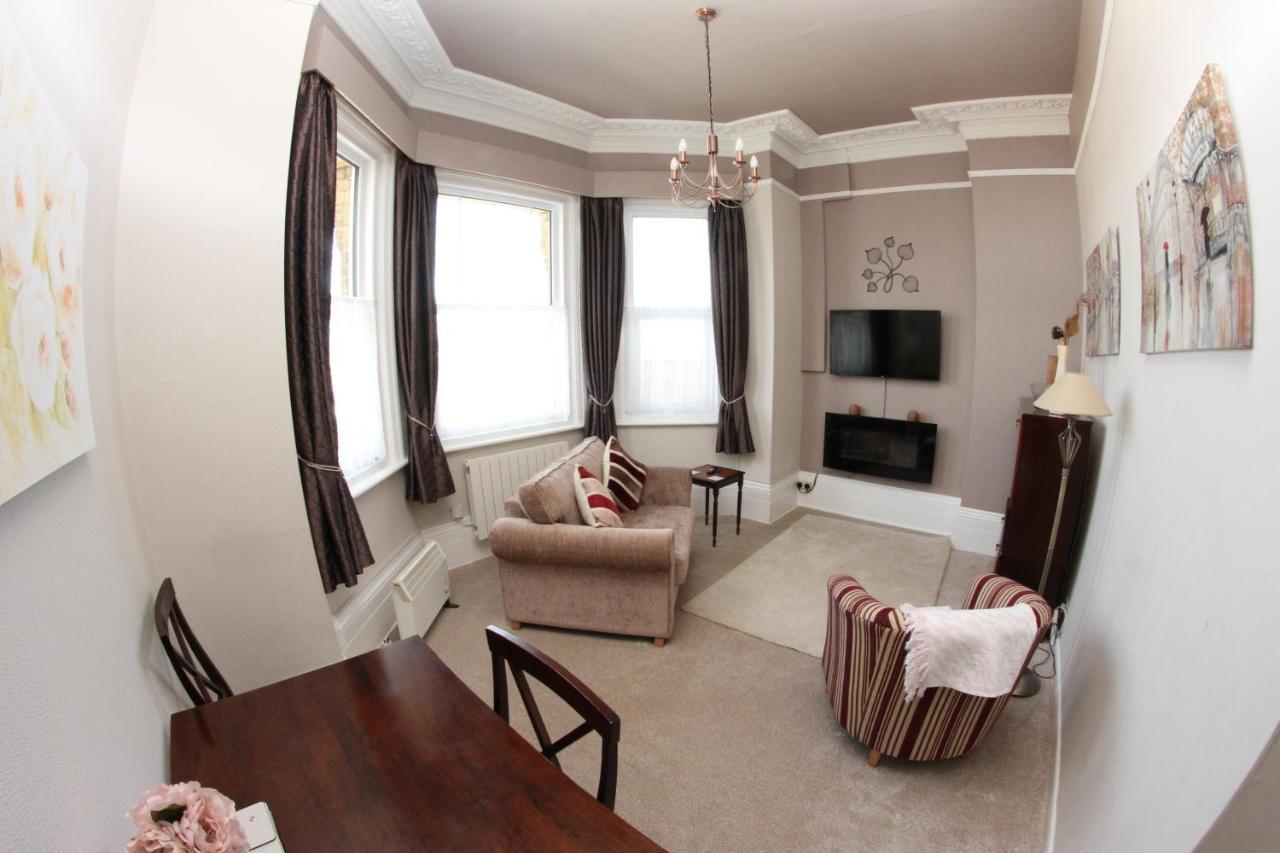 Parterre Holiday Apartments Sandown Ngoại thất bức ảnh